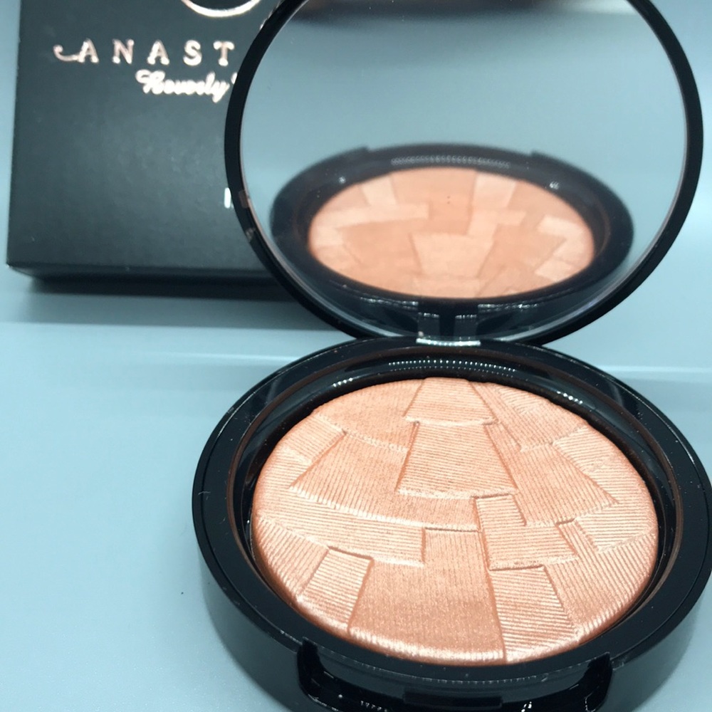 Anastasia Beverly Hills Illuminator - Peach Nectar